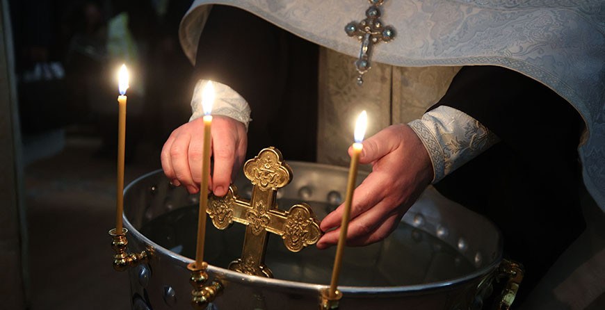 ФОТОФАКТ: Православные встречают Крещенский сочельник