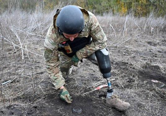По минному полю ходят. Поляки и прибалты, сражаясь с несуществующей угрозой со стороны Беларуси, подвергают опасности своих же людей 