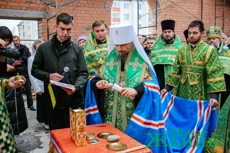 В Новогрудке заложили капсулу в строящийся храм