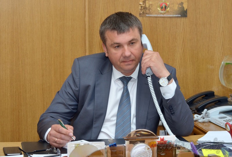 Прямую линию провел заместитель председателя облисполкома Юрий Шулейко