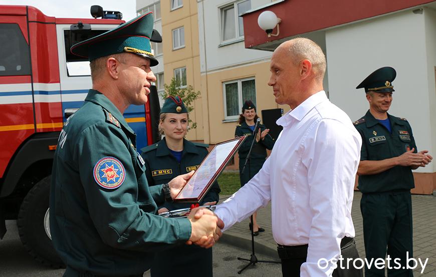 Ветеран Островецкого РОЧС впервые в истории белорусского МЧС получил в собственность арендное жилье