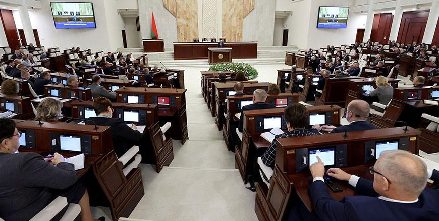 В Беларуси в 2024 году планируют отремонтировать более 1,6 тыс. км республиканских дорог