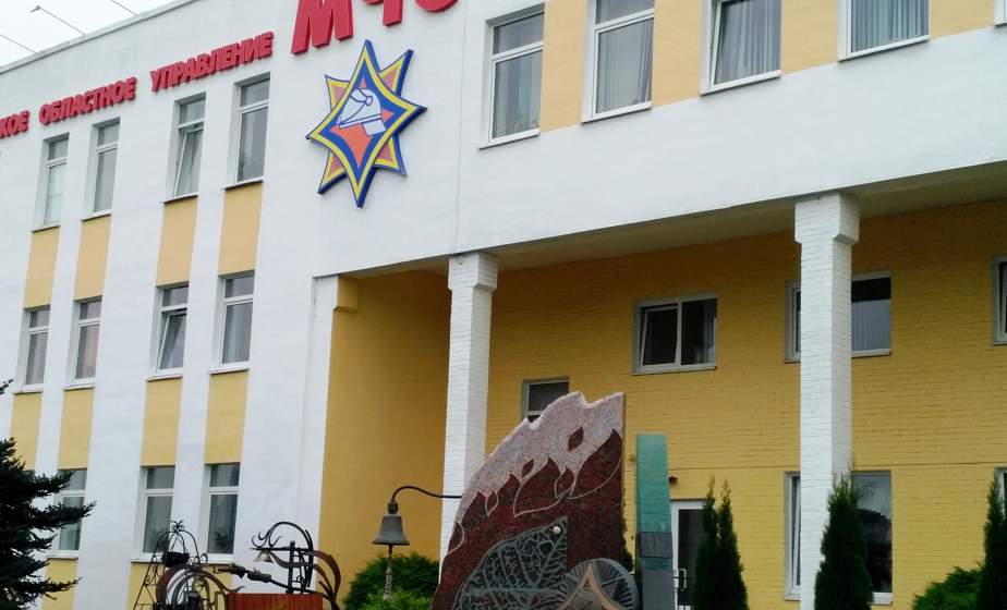 Гродненские спасатели усилили профилактическую работу  с населением накануне новогодних праздников