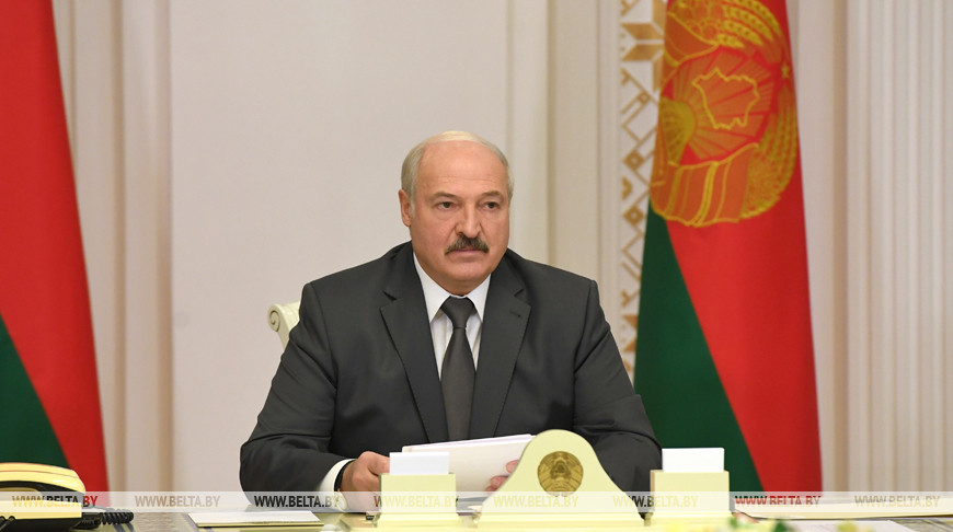"За пять лет 16 млн нарушений" - Александр Лукашенко собрал совещание по применению административной ответственности