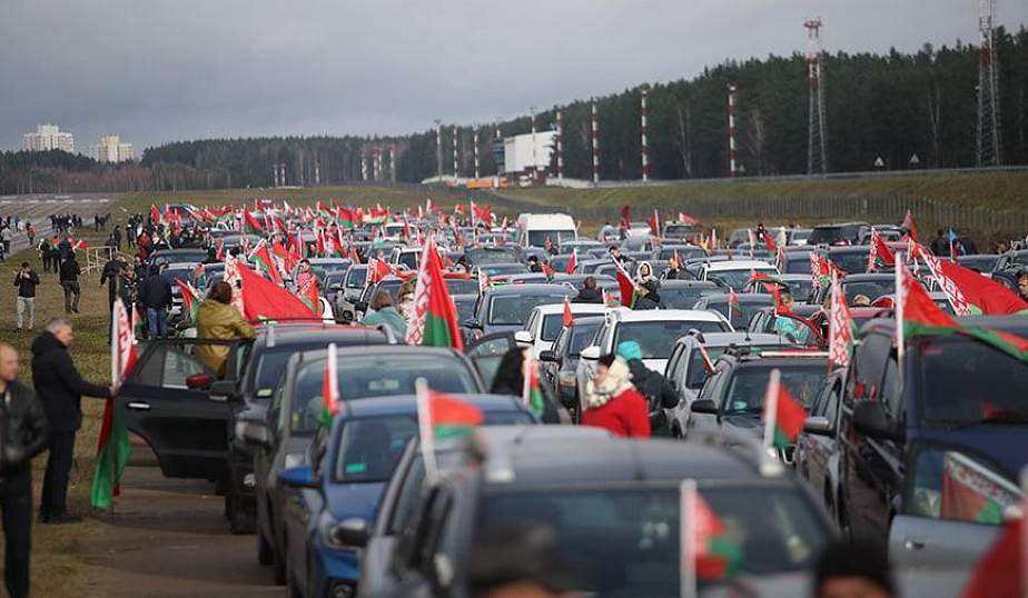 Хочется верить, что все наладится, что люди одумаются, и мы будем жить, как прежде, мирно и спокойно