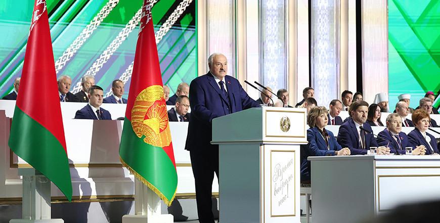 Александр Лукашенко назвал топ-10 приоритетных направлений и задач в экономике на пятилетку