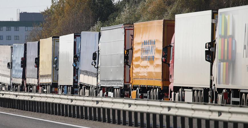 Выезда из Беларуси в ЕС на границе ожидает более 1,2 тысячи фур