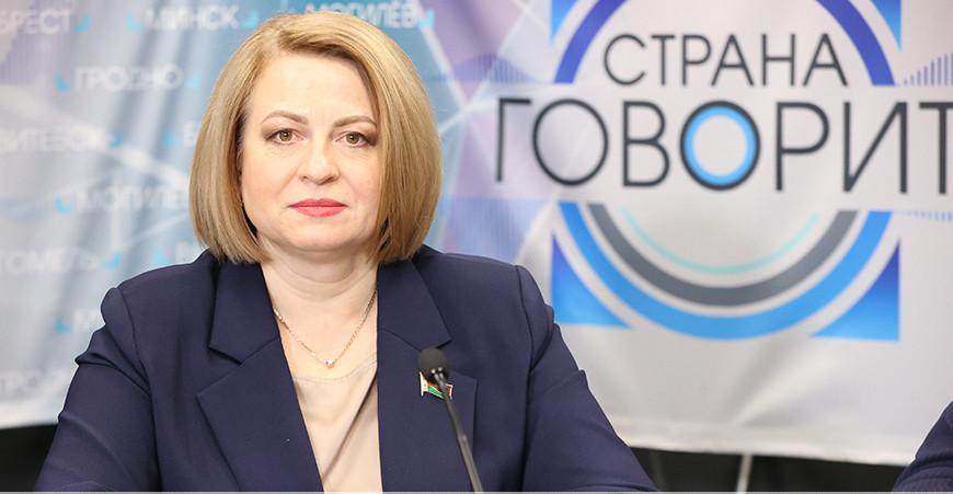 Елена Пасюта: практика обсуждения законопроекта о ВНС доказала неравнодушность людей к судьбе страны