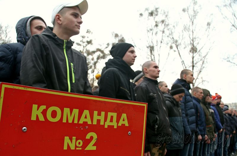Осенний призыв: первые новобранцы отправились в войска