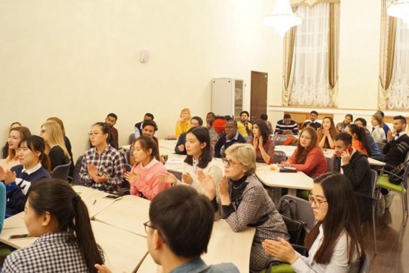 В Гродно иностранцев из трех стран собрала Зимняя школа русского языка