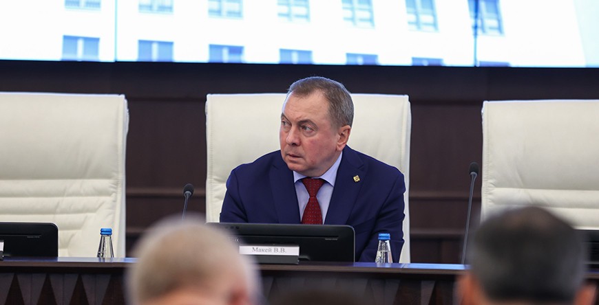 "Достойно пера Жванецкого" - Владимира Макея рассмешила идея перенести заседания ТКГ в "нейтральную" Польшу