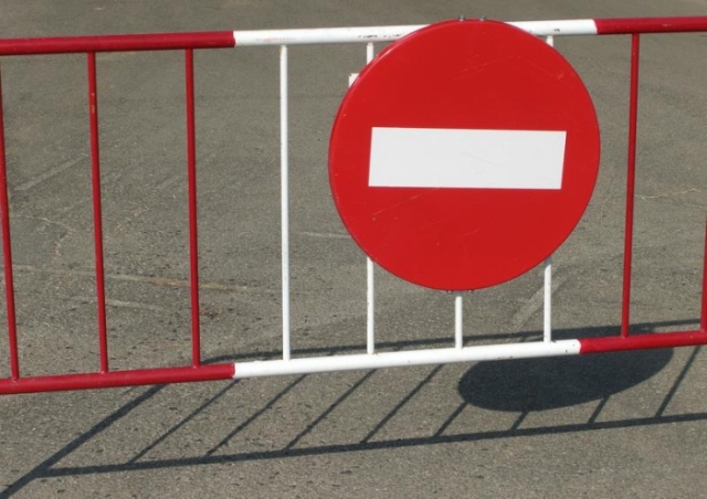 На два дня закроют движение транспорта через ж/д переезд по улице Старомалыщинской