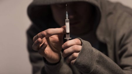 «Все могло быть иначе». О чем жалеет наркоман с 30-летним стажем