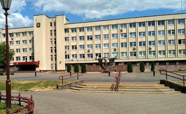 В Гродно, пришедшие почтить память погибшего Романа Бондаренко, превратили скорбное мероприятие в политическую акцию 