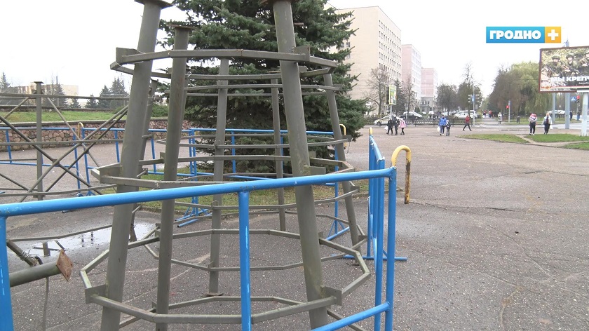 Гродно уже начали украшать к Новому году