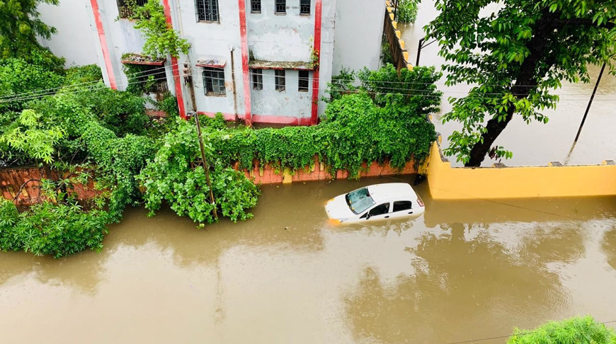 Более 70 человек погибли на севере Индии из-за сильных ливней