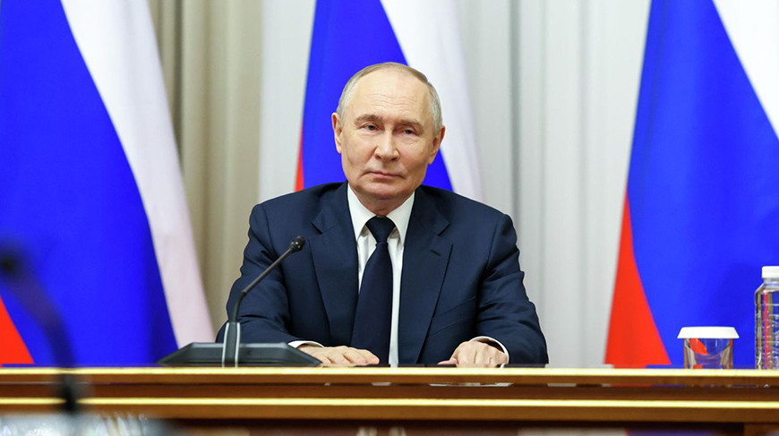 Владимир Путин заявил о готовности России возобновить трехсторонние переговоры по Украине