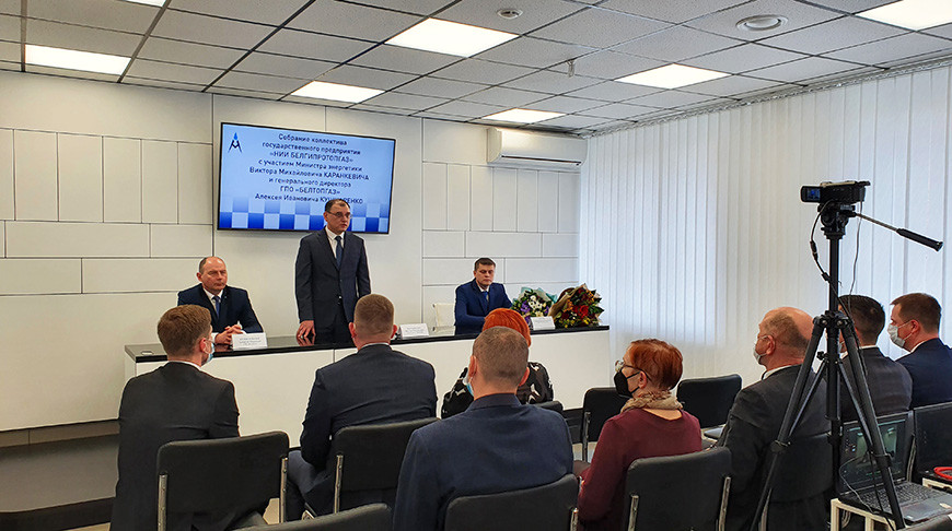 В Беларуси планируют развивать проекты по использованию торфопродукции на цементных заводах
