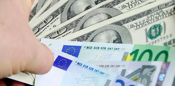  Взятка в карман не попала. Как печально закончилась попытка "решить вопрос" с таможенником 