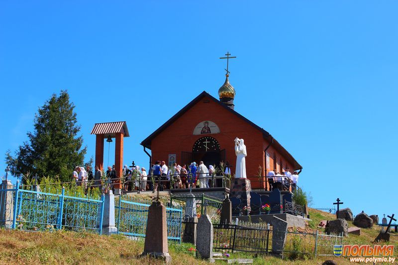 Чудесное творение рук Божьих и человеческих. В деревне Загорье освятили церковь в честь святой праведной Анны
