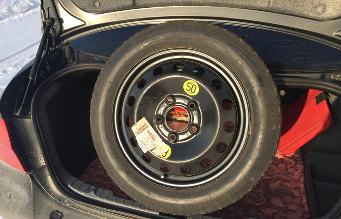 Почему в странах Европы новые автомобили продаются без запасного колеса 