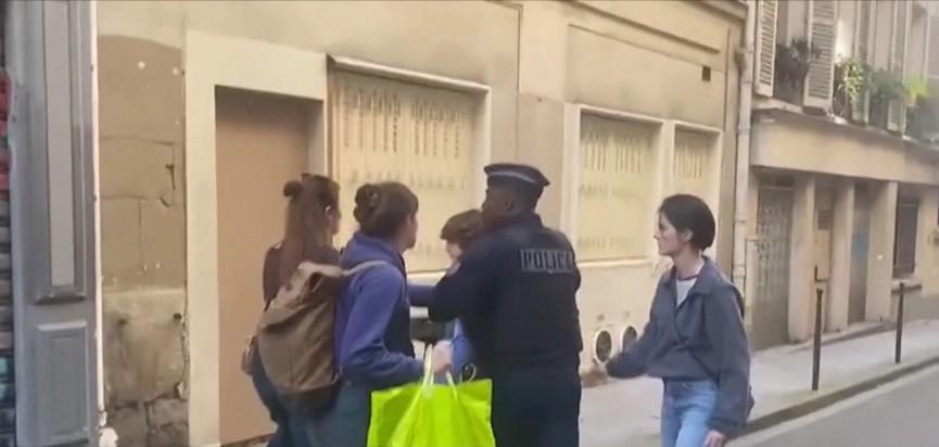 «Ни Макрон, ни Ле Пен»: студенты в Париже протестуют против итогов первого тура президентских выборов во Франции