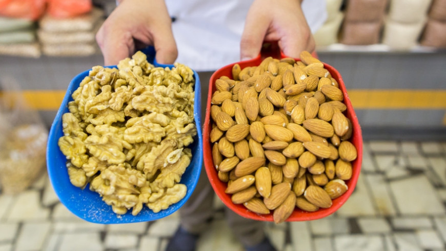 Гастроэнтеролог назвала идеальные варианты для перекуса