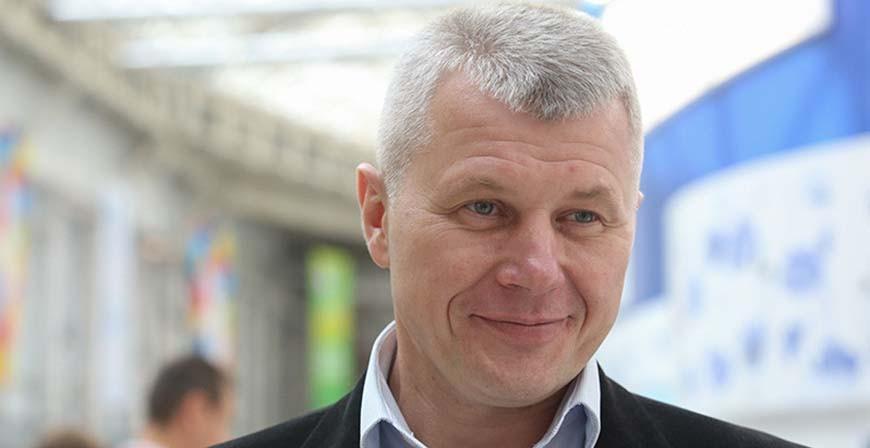 Александр Лукашенко наградил космонавта Олега Новицкого орденом Дружбы народов