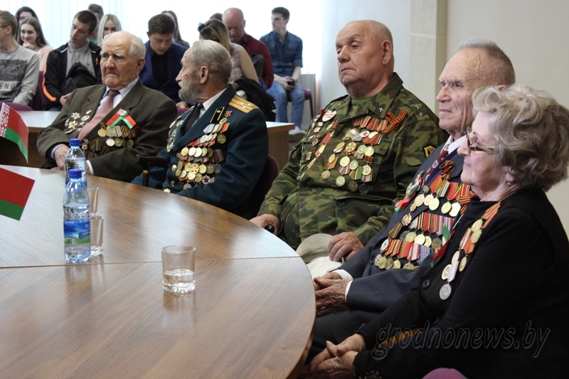 Гродненцы пройдут с портретами воевавших отцов и дедов от проспекта Космонавтов до Кургана Cлавы