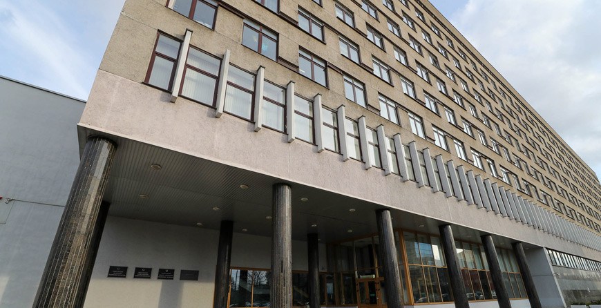 Минздрав урегулировал труд работающих сверх нормы медиков