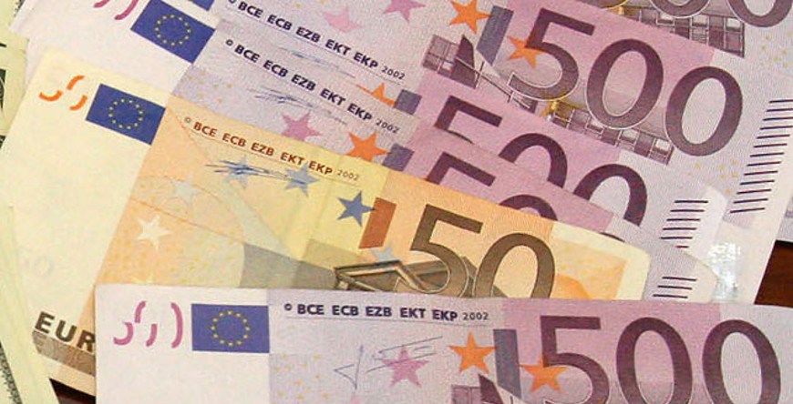 Сейм Латвии одобрил штрафы до 700 евро за просмотр российских и белорусских каналов