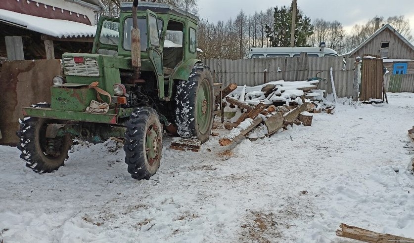 При распилке дров в Волковысском районе погиб пенсионер