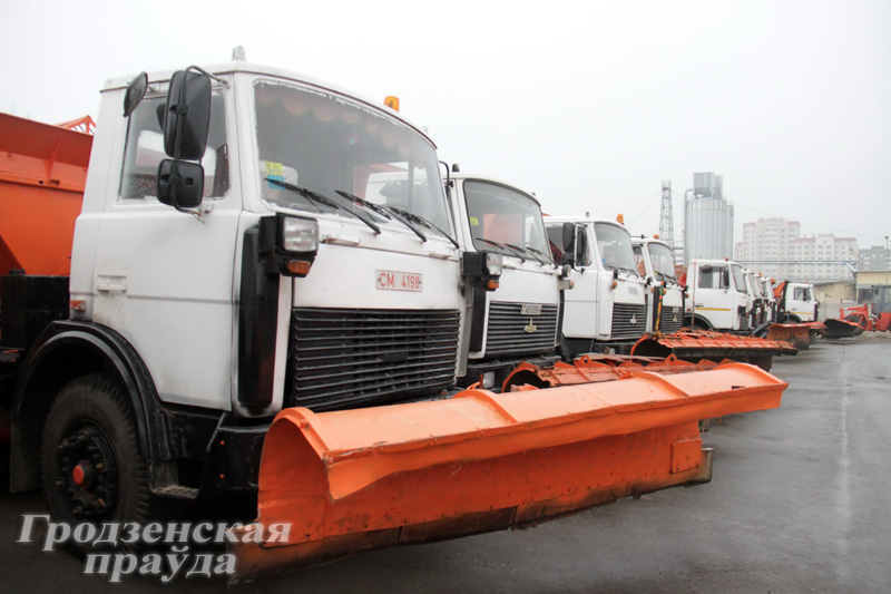 В Гродно техника "Спецавтохозяйства" заступила на круглосуточное дежурство