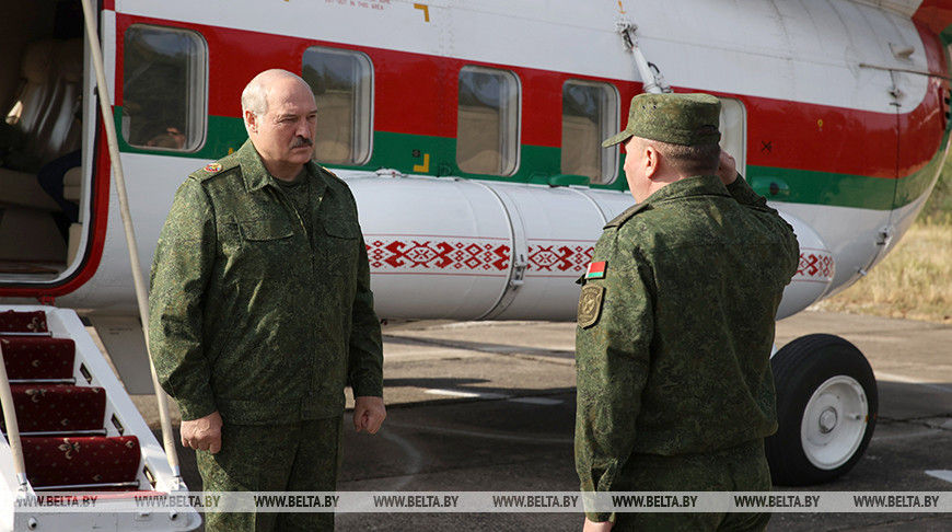 Александр Лукашенко прибыл на военный полигон под Гродно