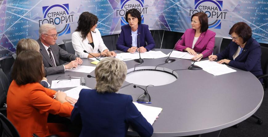 Минобразования: на закупку школьных автобусов в 2024 году выделят Br126,6 млн