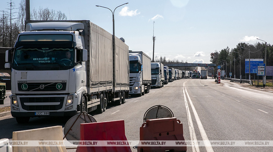 Таможня зафиксировала 282 нарушения транзитными перевозчиками введенных из-за COVID-19 требований