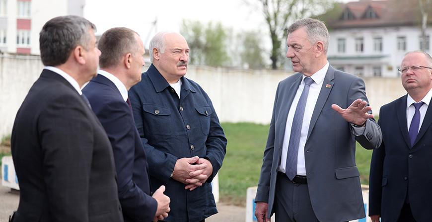 Образец для всей страны. Александр Лукашенко на примере Шкловского района определил курс развития регионов