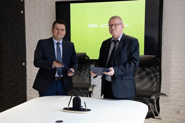 An agreement with the ninth resident was signed at the Technopark of the Yanka Kupala State University