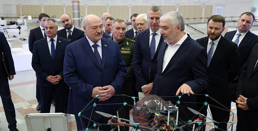 От беспилотных систем до платформенной экономики. Александру Лукашенко представили перспективные направления сотрудничества с Россией