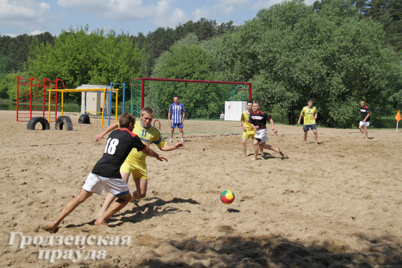 В Гродно прошел турнир по пляжному футболу
