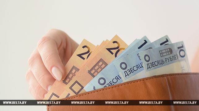 Средняя зарплата за июль возросла во всех областях Беларуси
