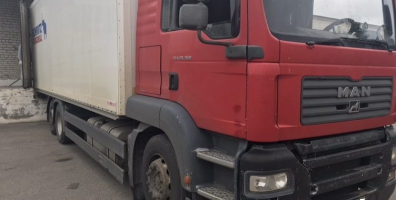 14 000 литров контрафакта в прицепе (+видео)