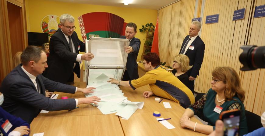 Игорь Карпенко: предварительные результаты референдума будут озвучены около полуночи