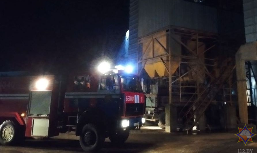 В Лидском районе горела зерносушилка: удалось спасти 59 тонн урожая