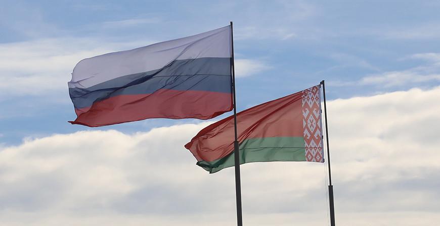 Александр Лукашенко подписал постановление об освобождении Григория Рапоты от должности госсекретаря Союзного государства и назначении Дмитрия  Мезенцева