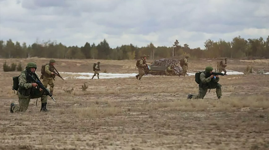 Российские и белорусские десантники высадились на полигоне в Гродненской области (+видео)