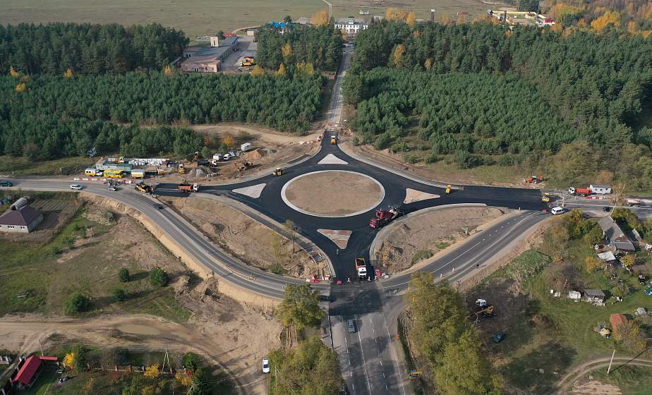 У Коробчиц завершили строительство кольцевой развязки