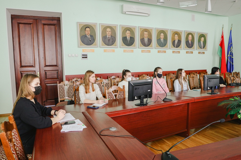 В Гродно начала работу школа командиров и комиссаров студенческих отрядов