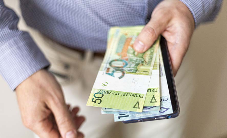 50 000 рублей за «решение вопроса»: на Гродненщине задержали проверяющих