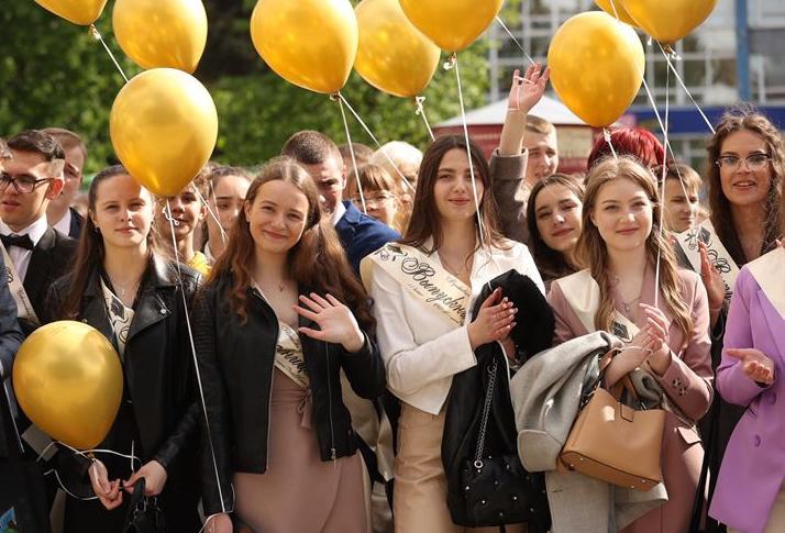Выпускные вечера пройдут сегодня на Гродненщине